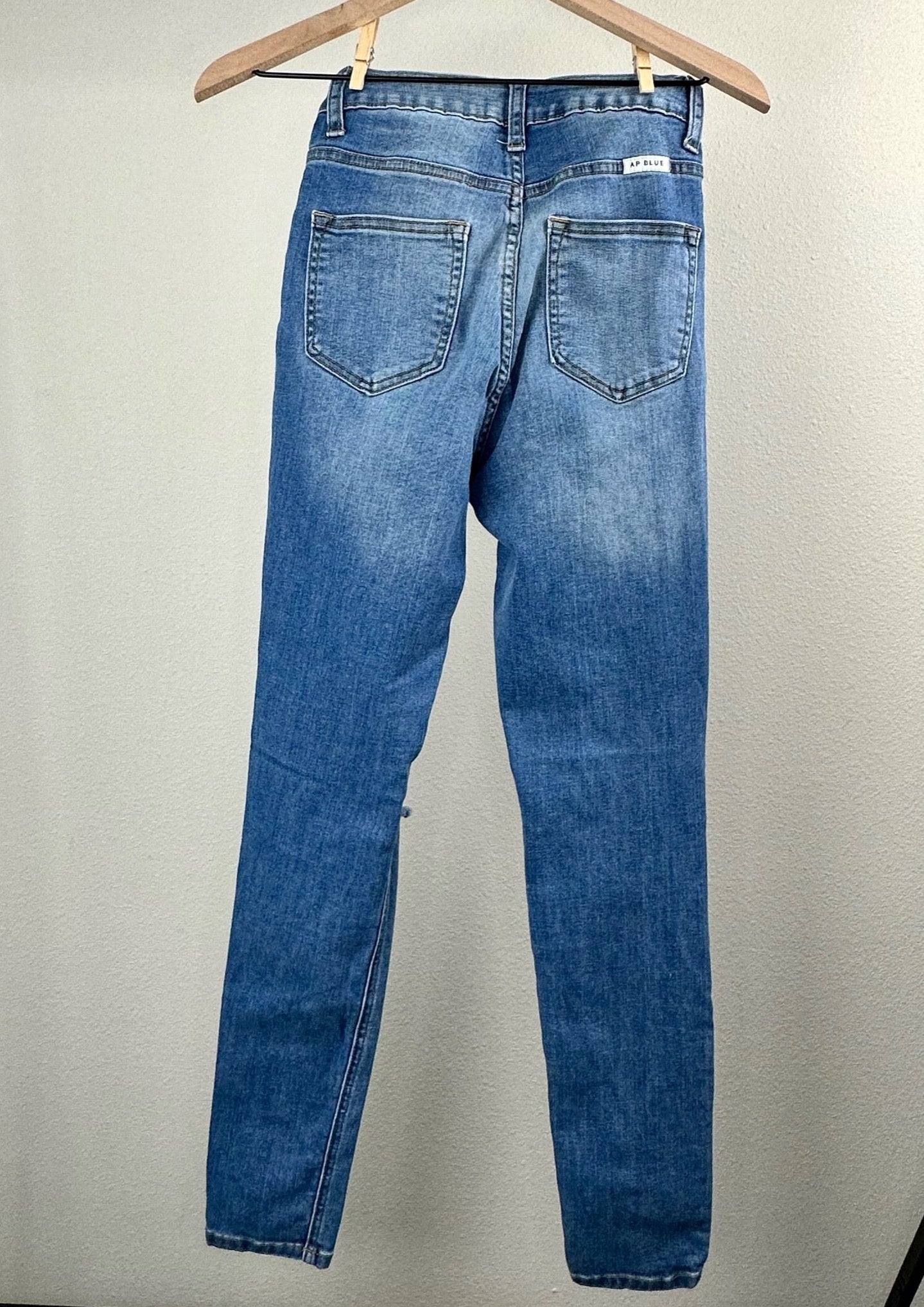 Ripped Blue Jeans By Aphrodite