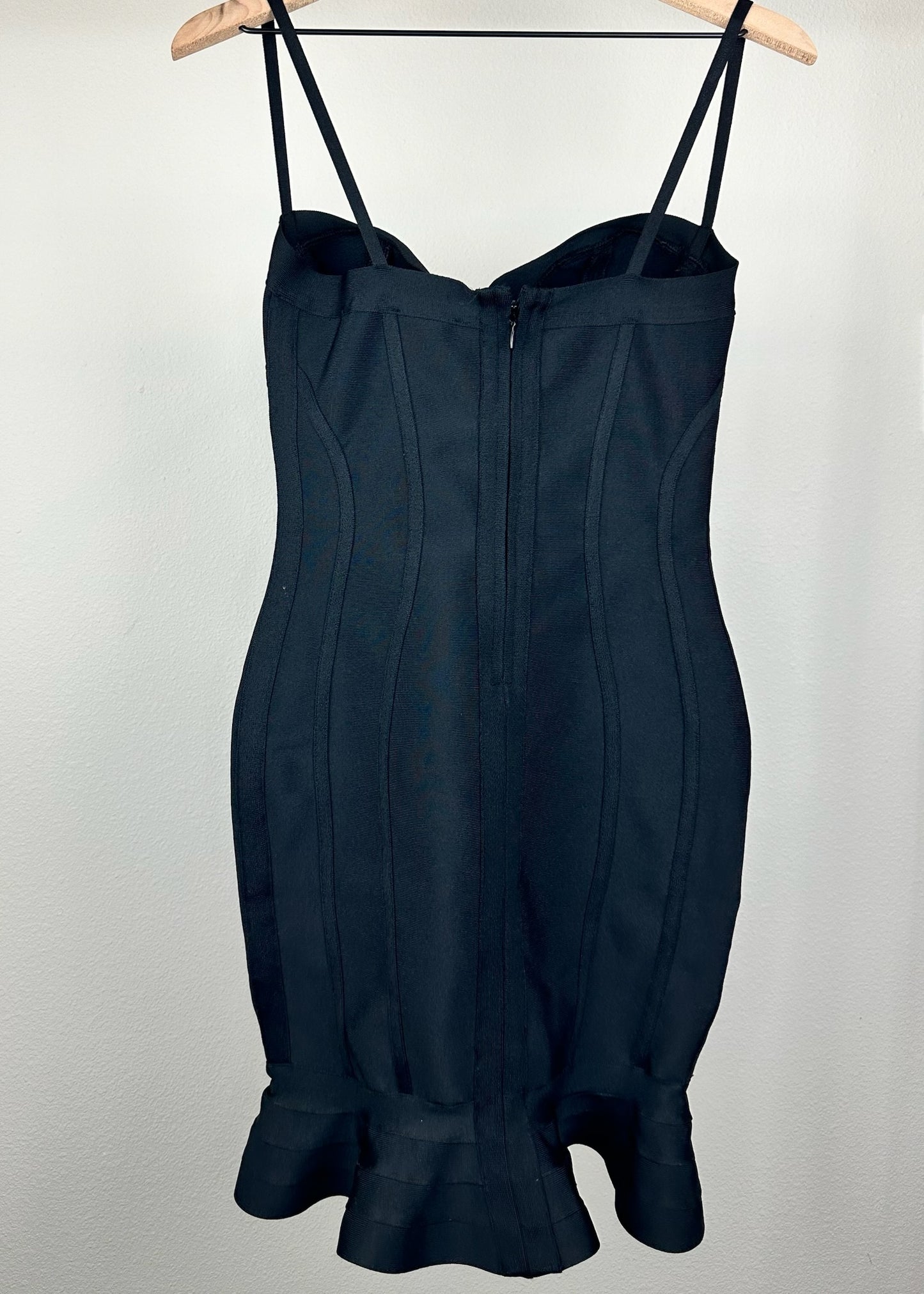 Black Bodycon Dress by The Sang