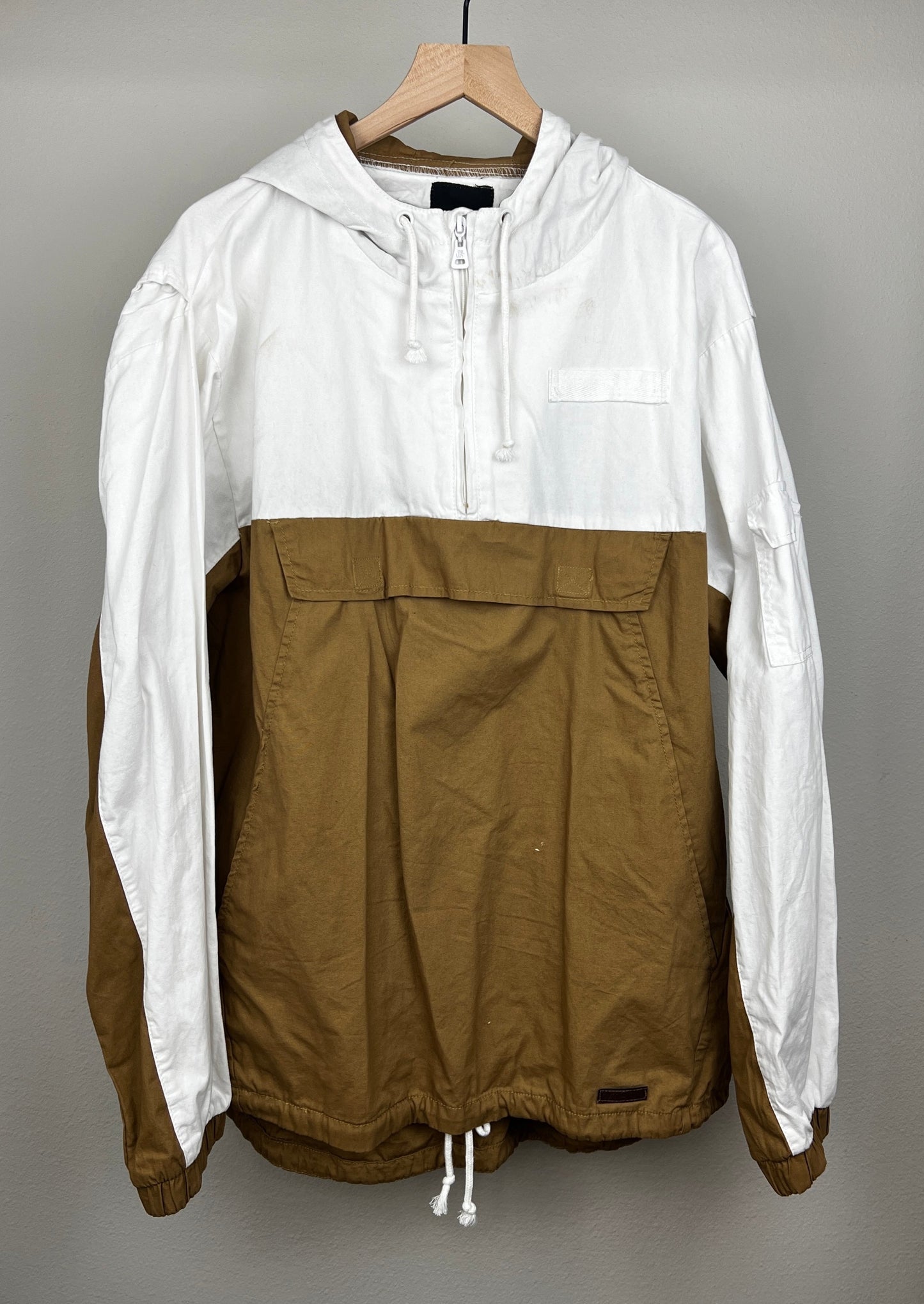 Cream and Brown Pullover By WT02
