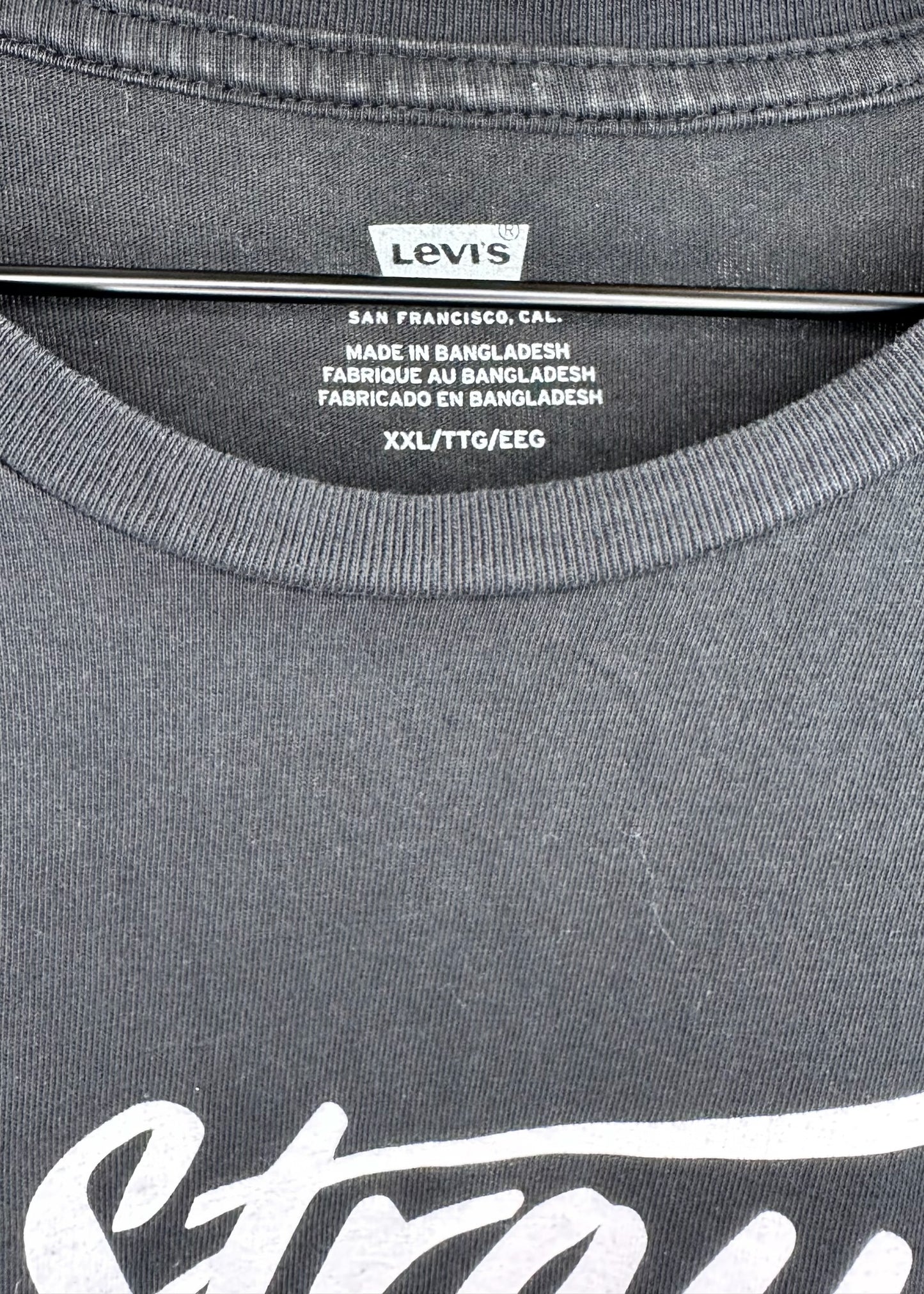 Black T-Shirt By Levi Strauss & Co