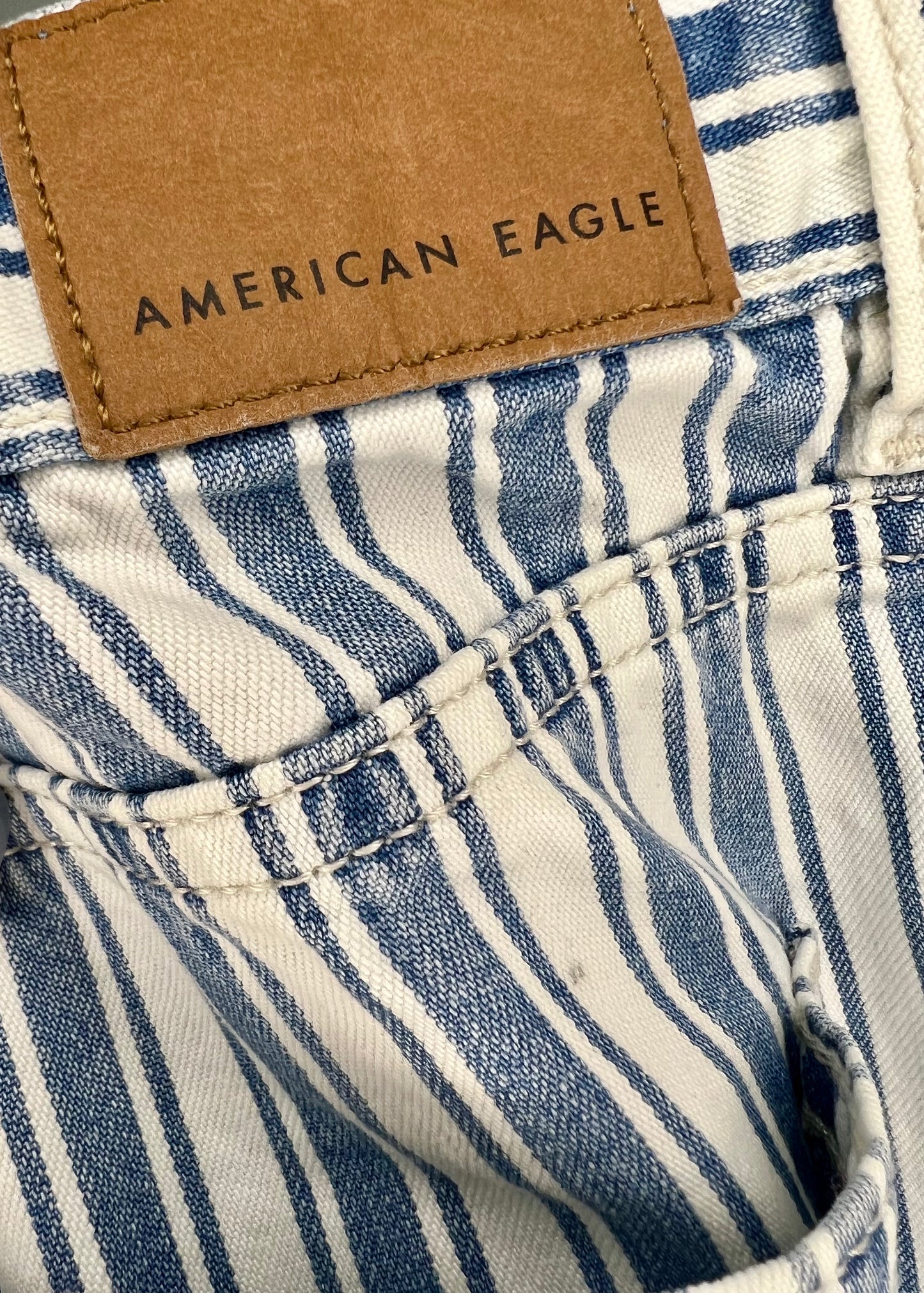 American Eagle Curvy Mom Jeans