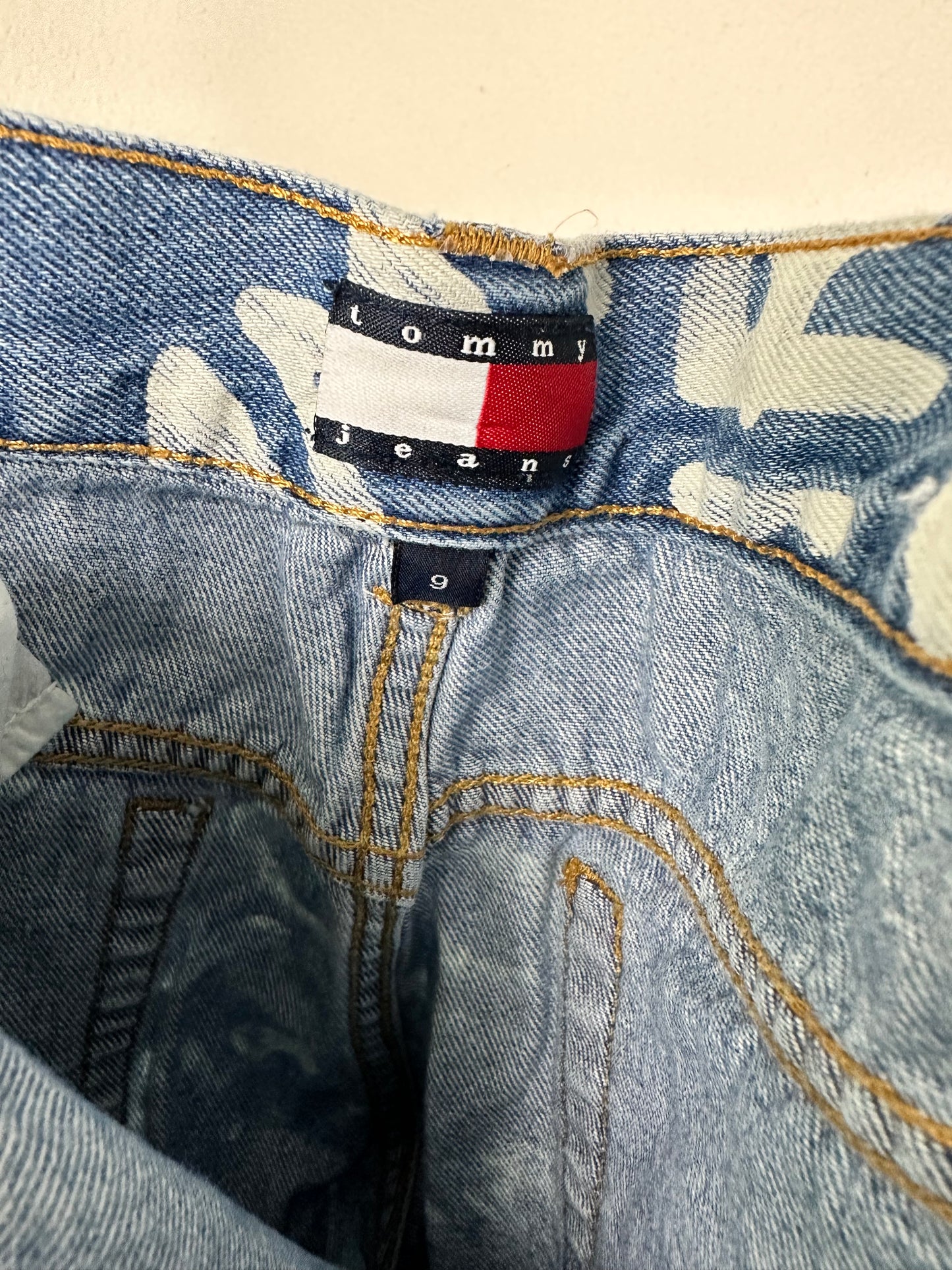Tommy Jeans Graffiti Denim