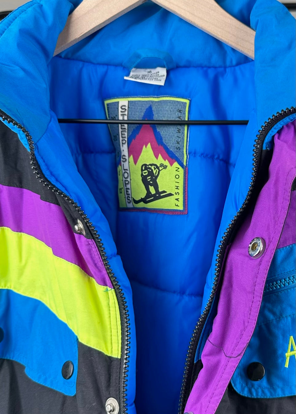 Vintage Steep Slopes Alpine Ski Jacket
