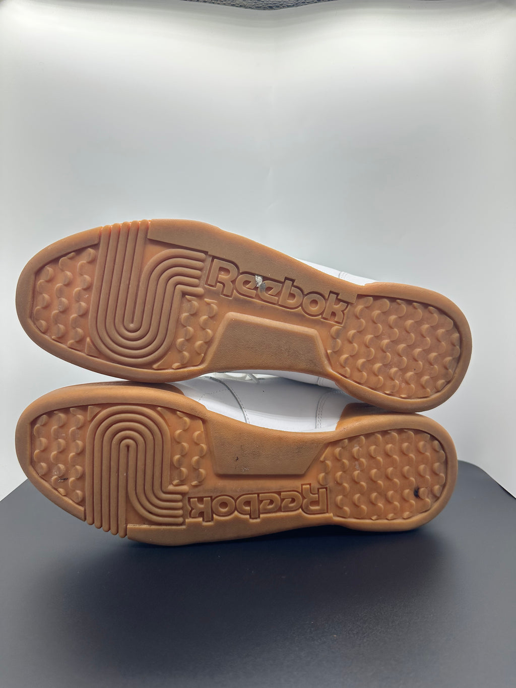 Reebok Classic Shoes (Men's 9.5)