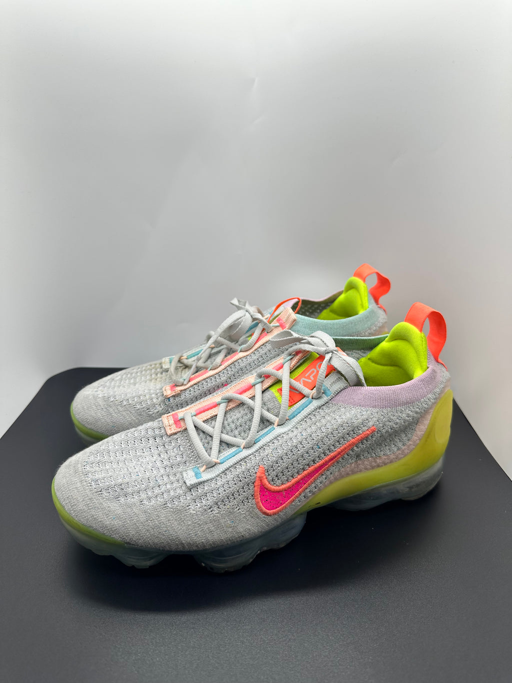 Nike Air Vapormax 2021 FK 'Neon' Photon Dust Hyper Pink (Women's 9)