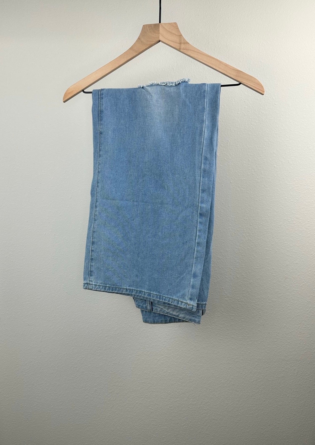 Light Wash Wide Leg Jeans By Shein