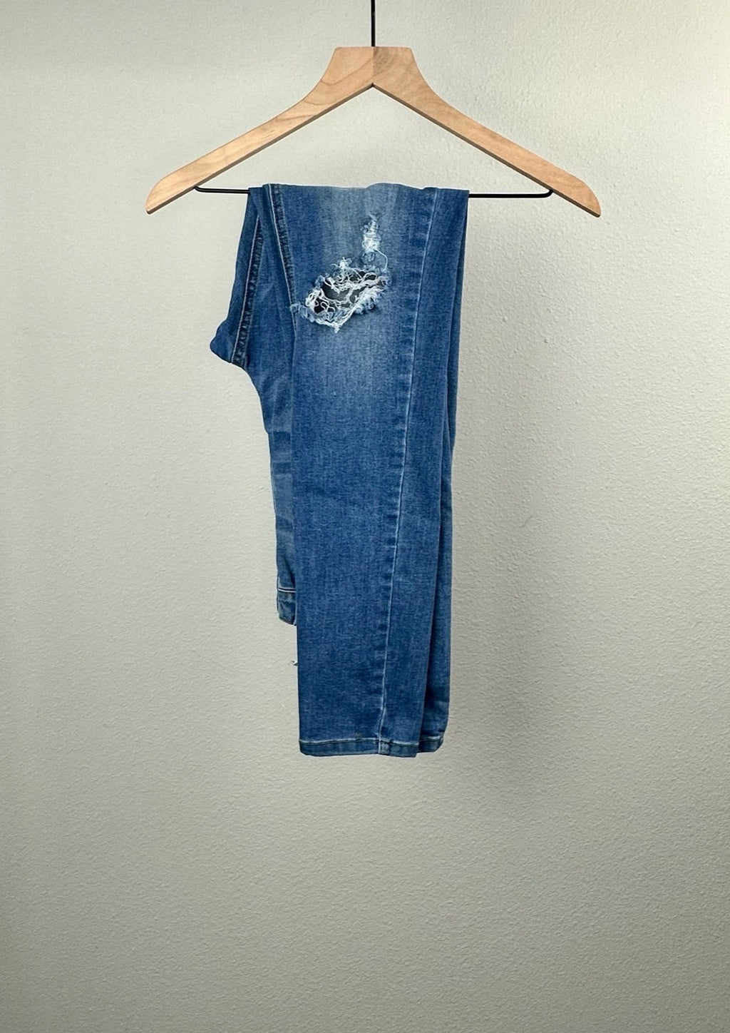 Ripped Blue Jeans By Aphrodite