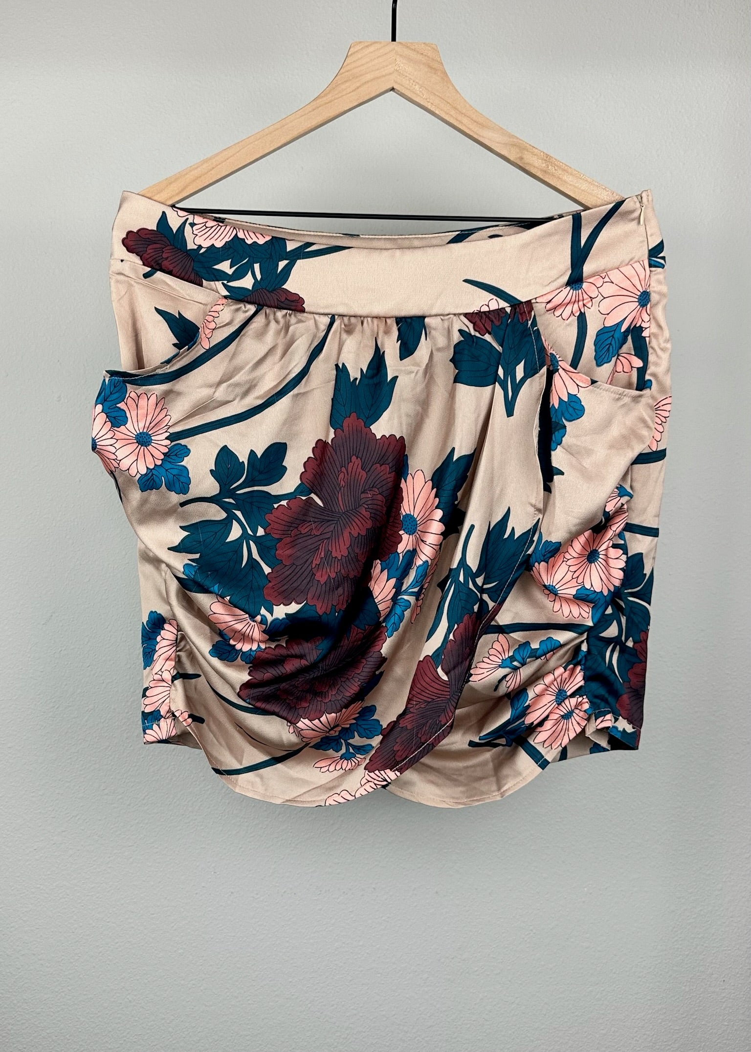 Floral Skirt by Pretty Little Thing