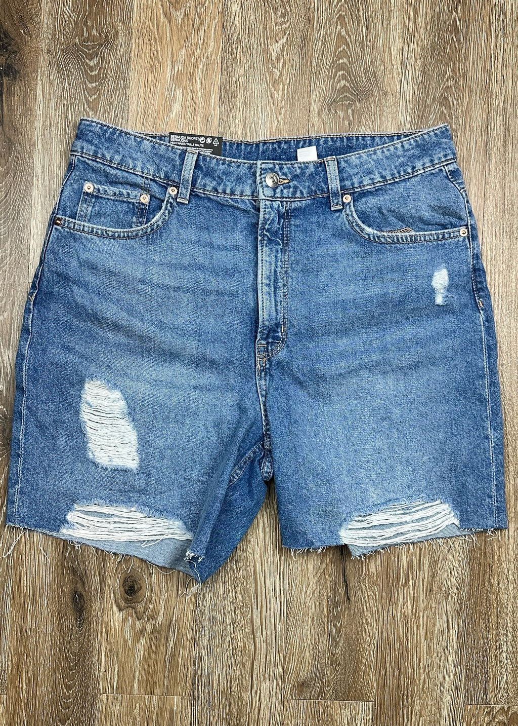 High Waist Bermuda Shorts by Divided