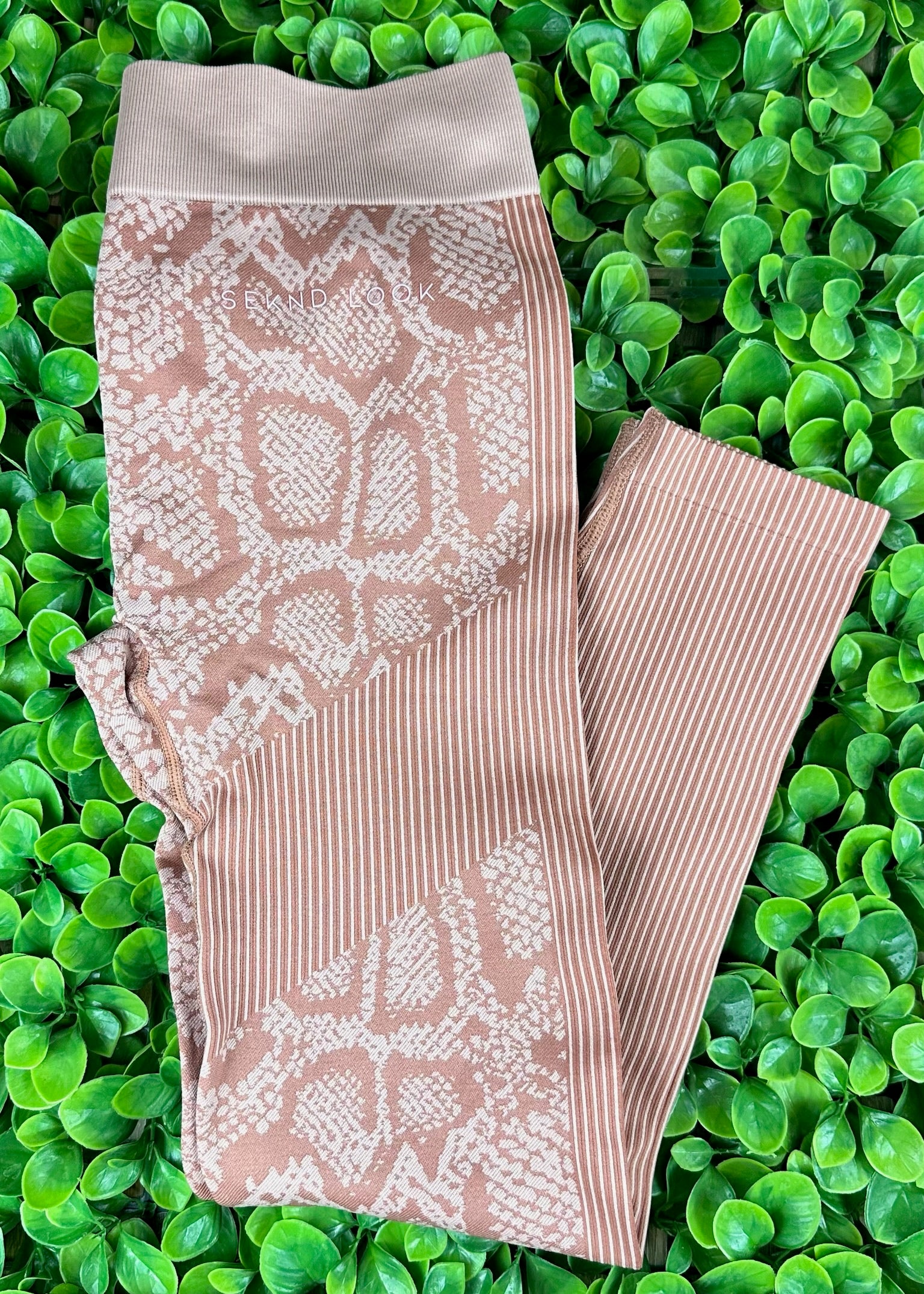 Mauve Workout Set By Seknd Look