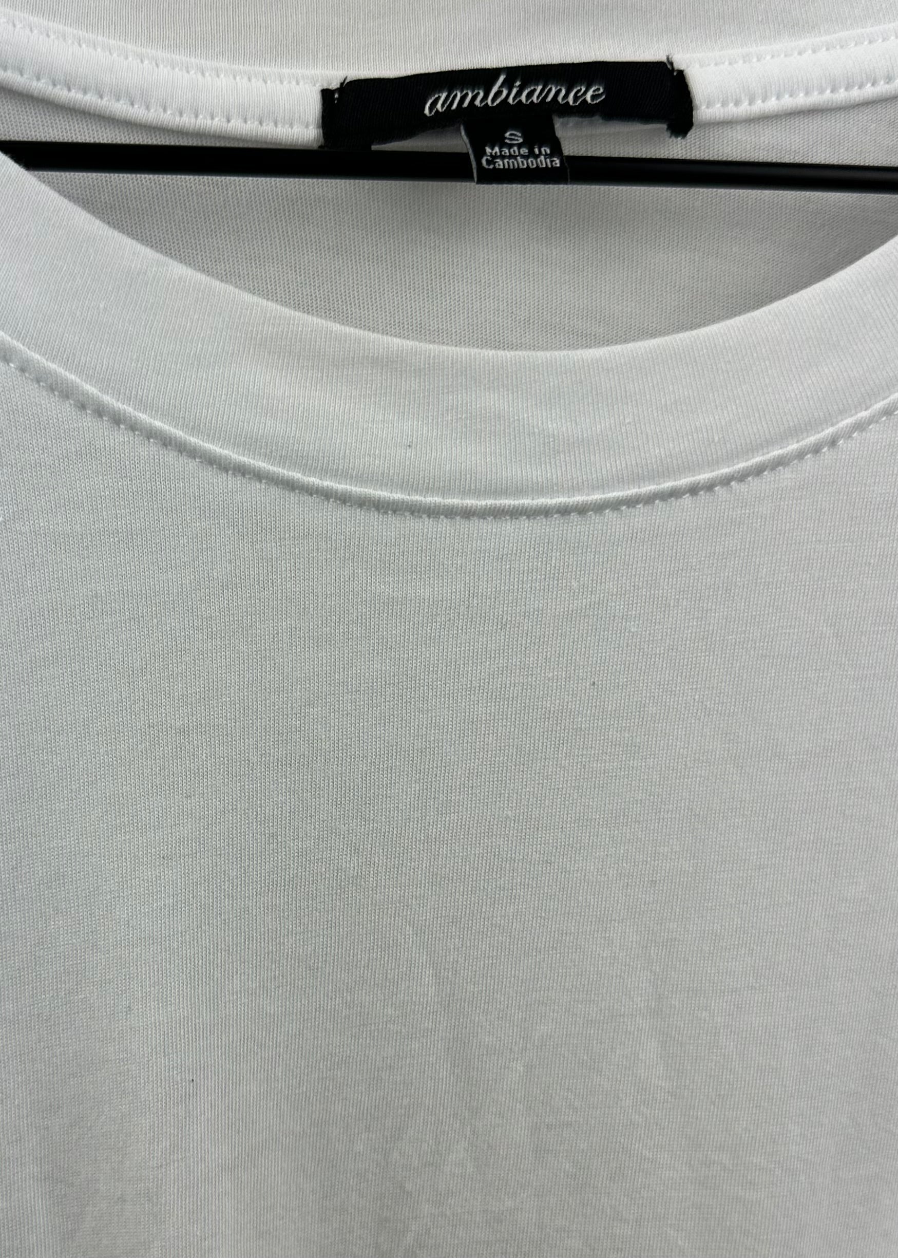 Women’s white pocket t-shirt
