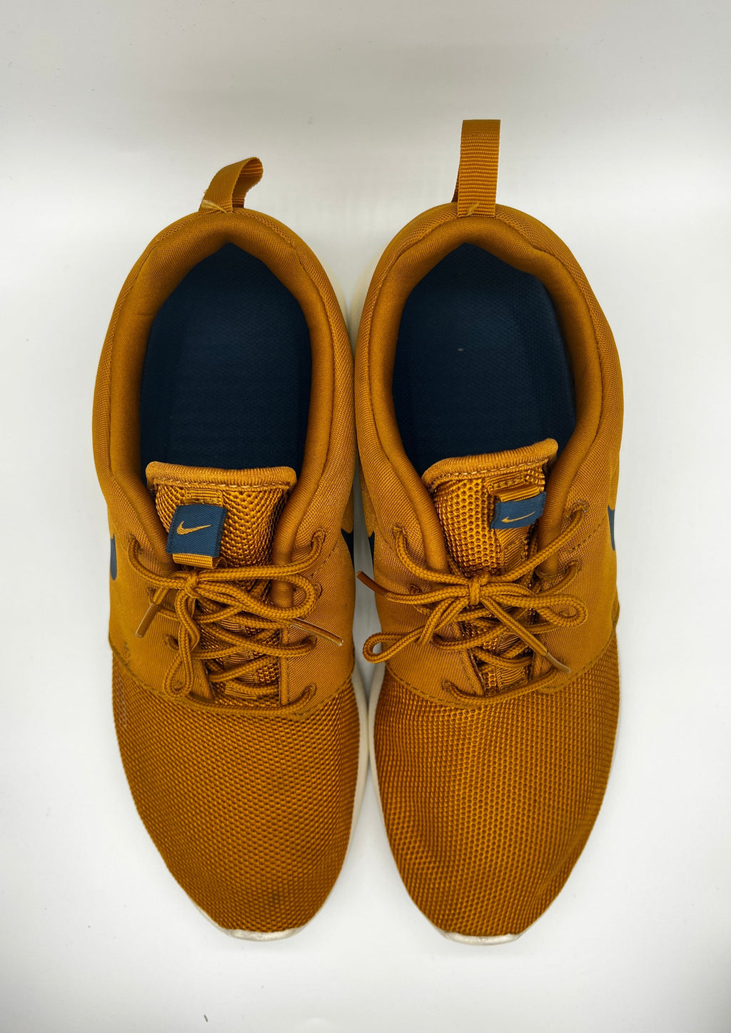 Mens Navy and Gold Roshe By Nike