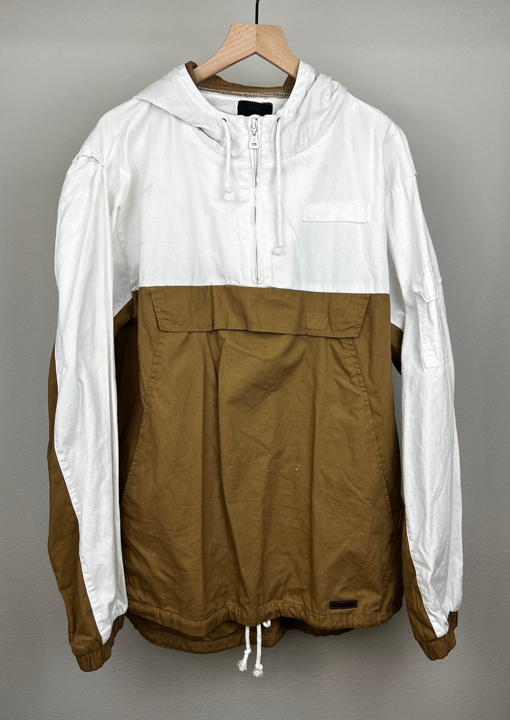 Cream and Brown Pullover By WT02