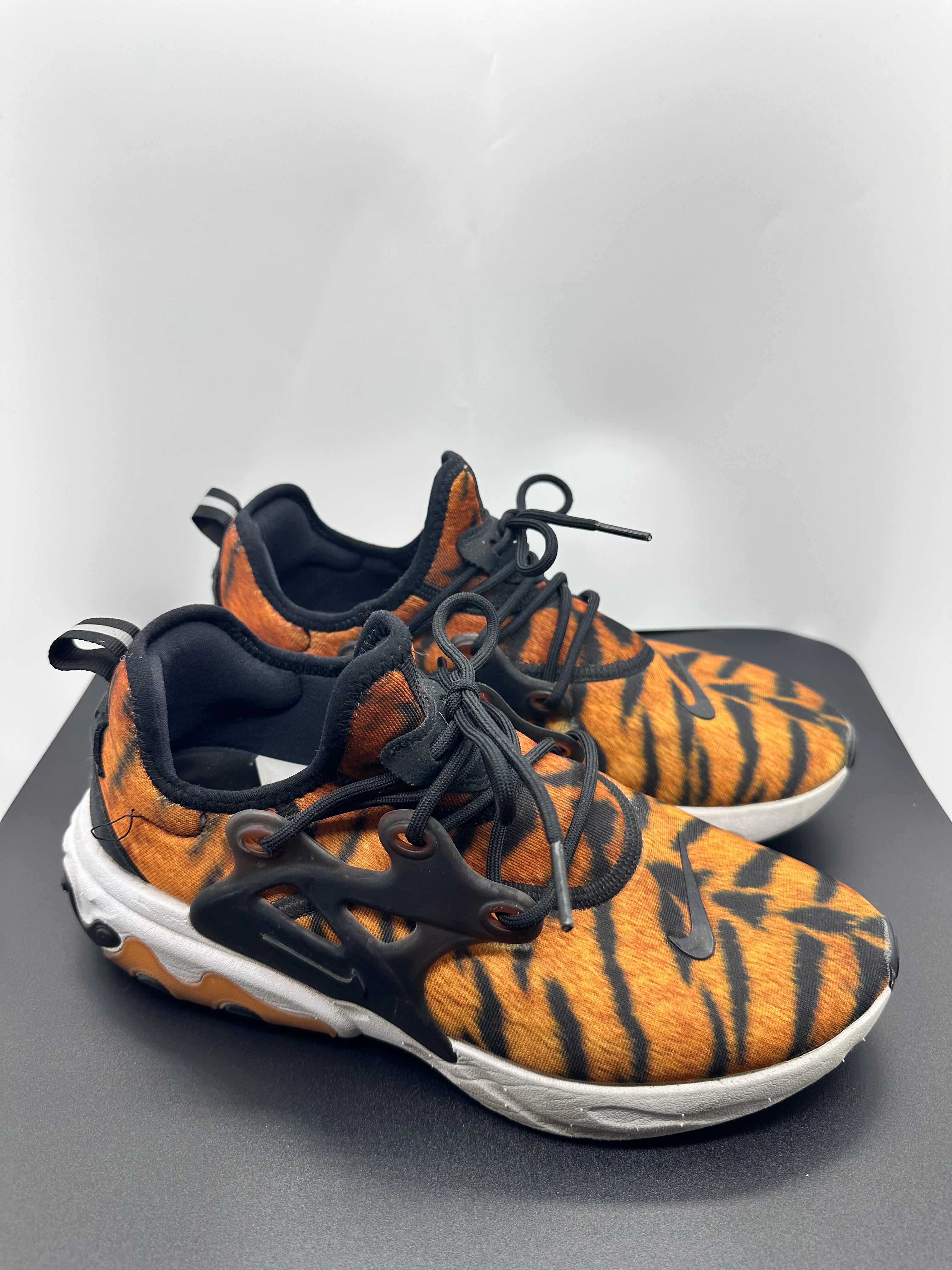 Nike React Presto Tiger (GS 7.5)