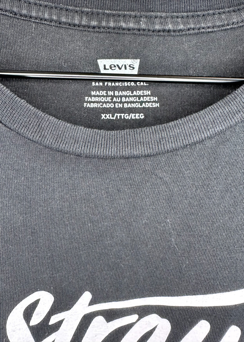 Black T-Shirt By Levi Strauss & Co