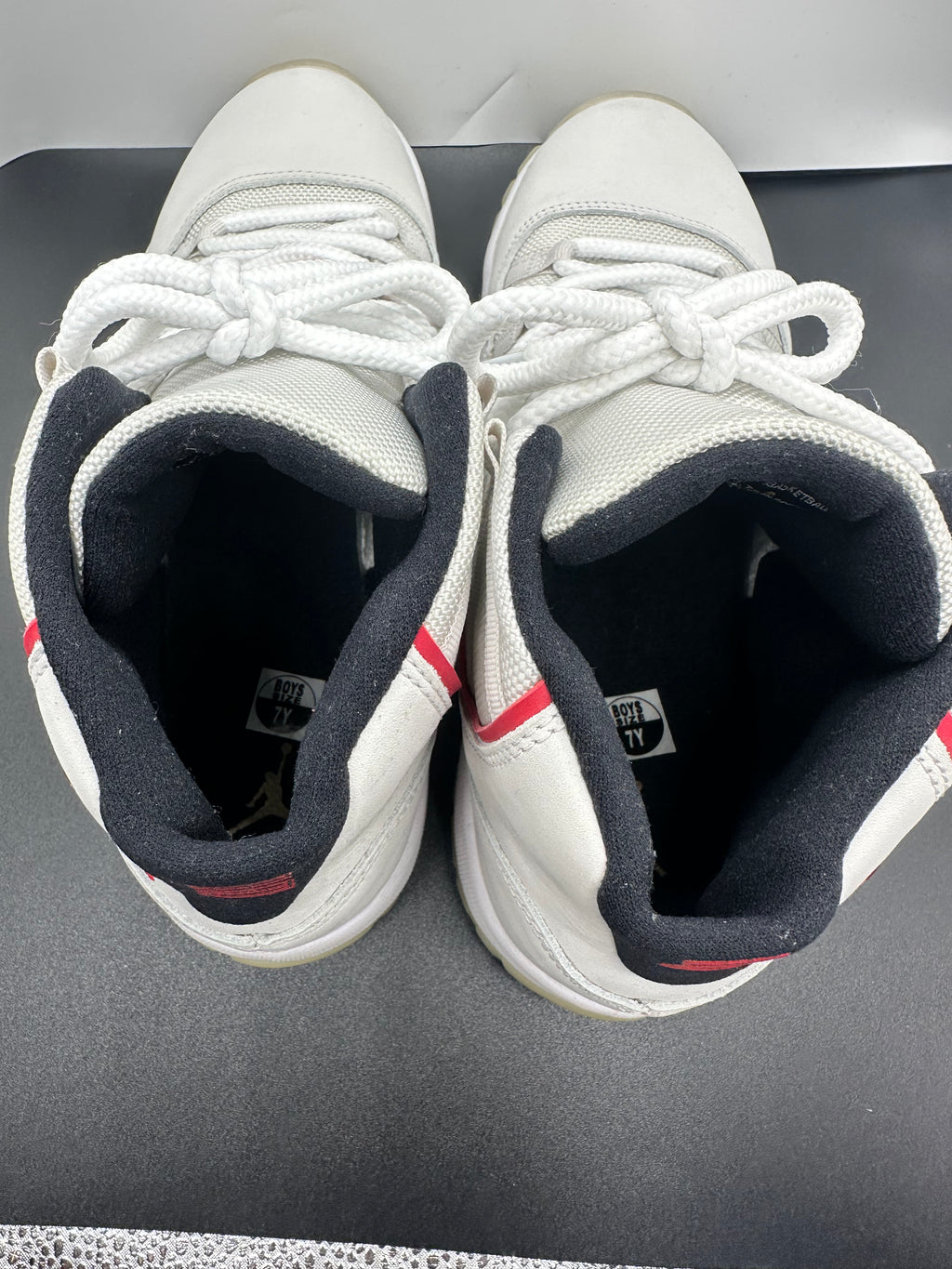 Jordan 11 Retro Platinum Tint (GS 7)