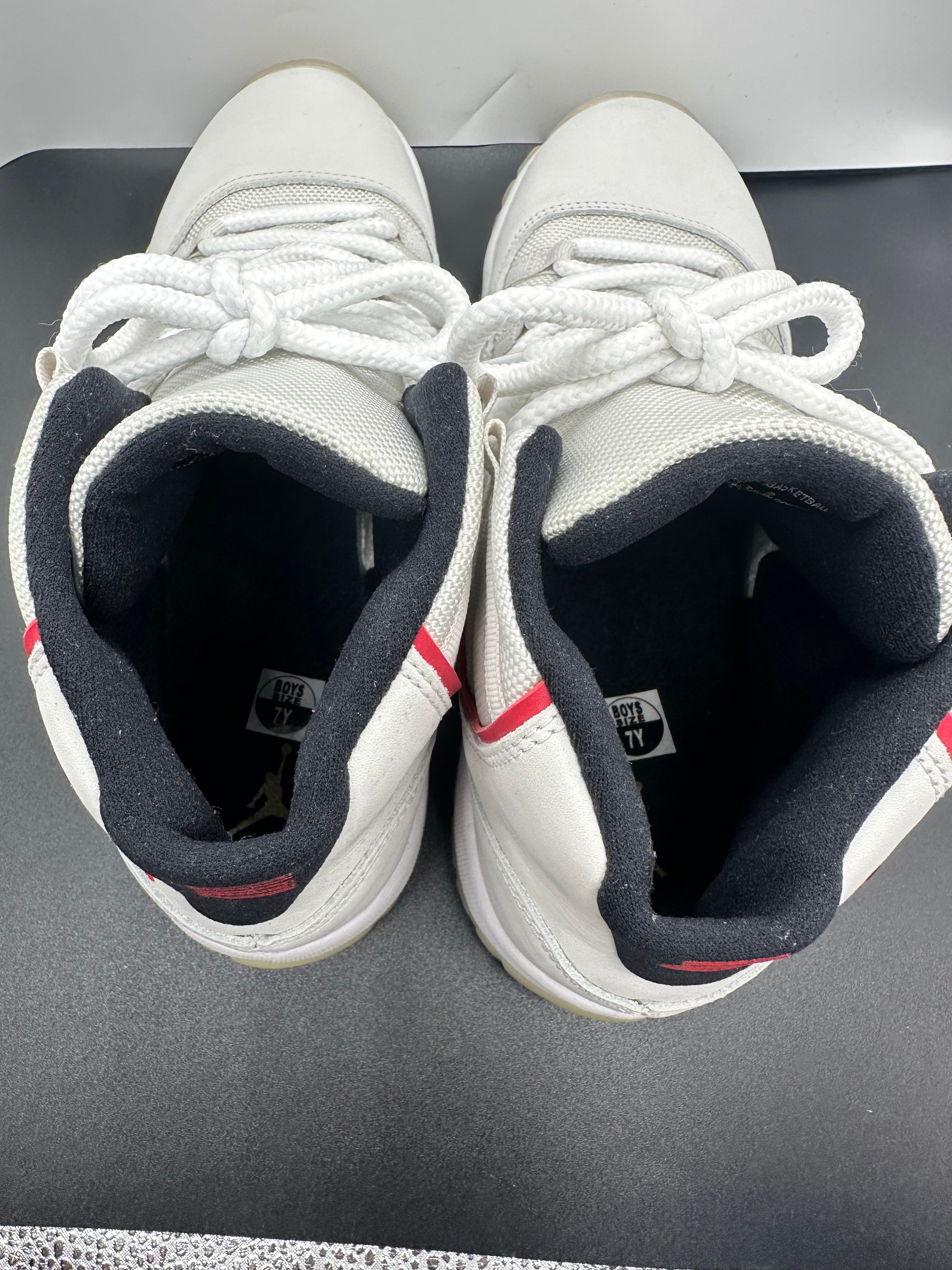 Jordan 11 Retro Platinum Tint (GS 7)