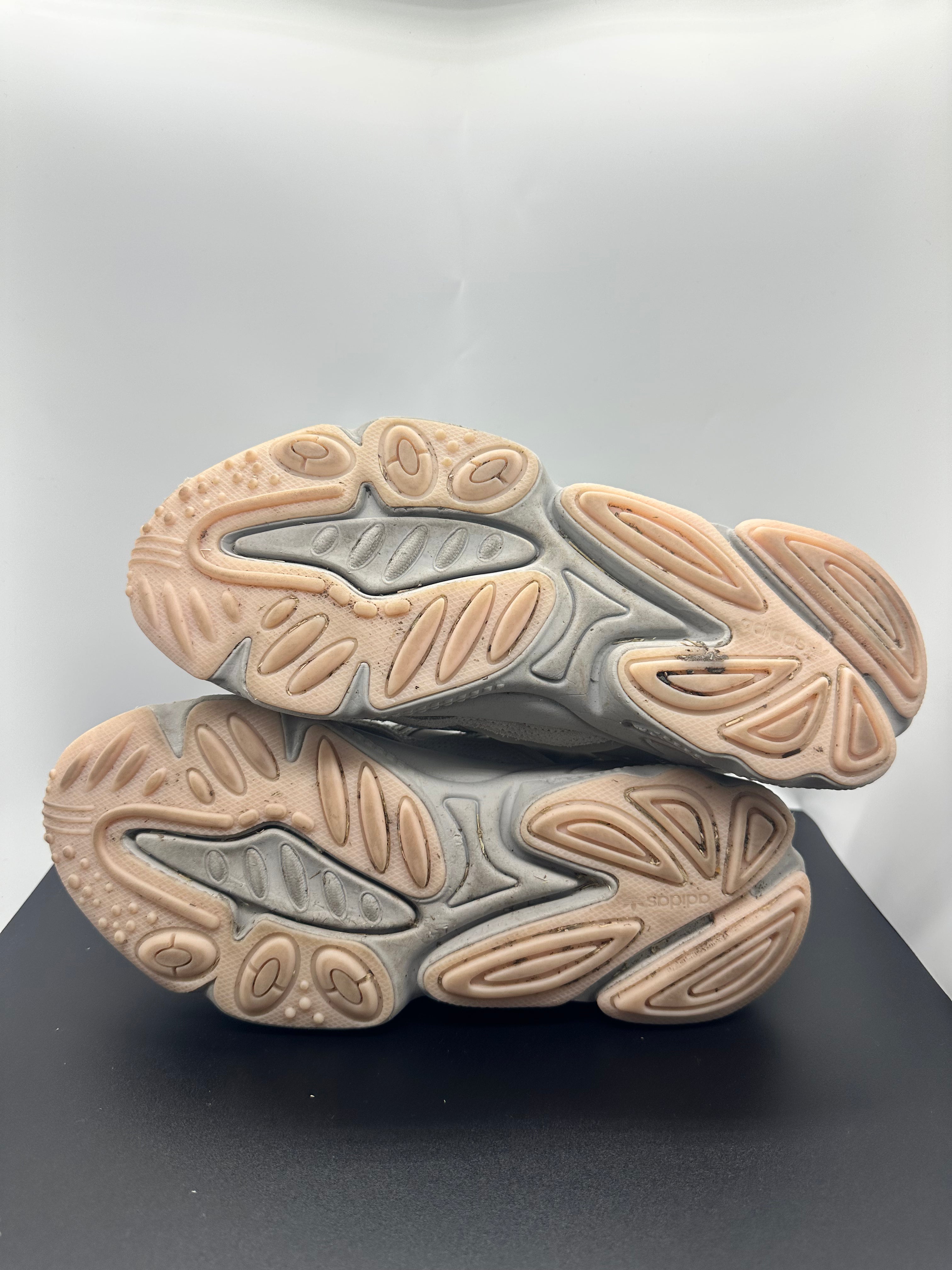 Oswego Metal Grey Shoe (Women's 7)