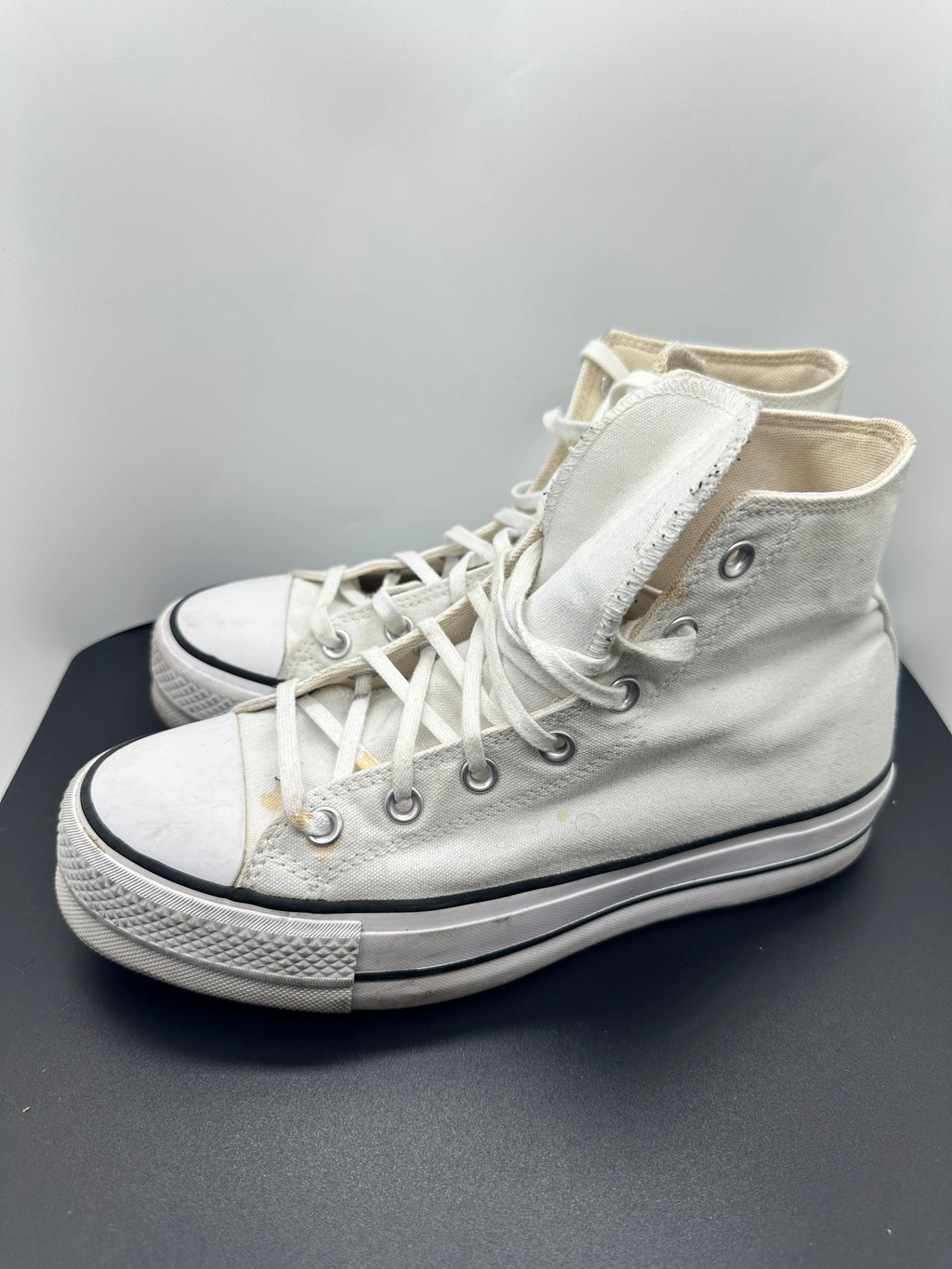 Chuck Taylor All Star Lift Platform Canvas (Women's 9)
