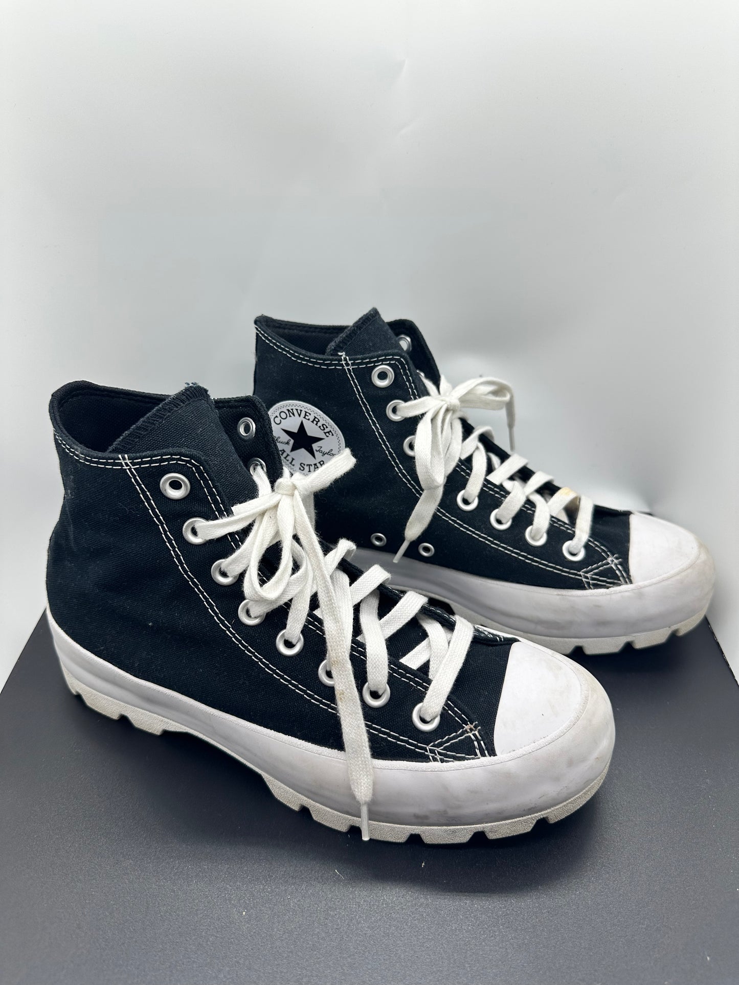 Converse Chuck Taylor All Star Lugged Hi Black White (Women's 9)
