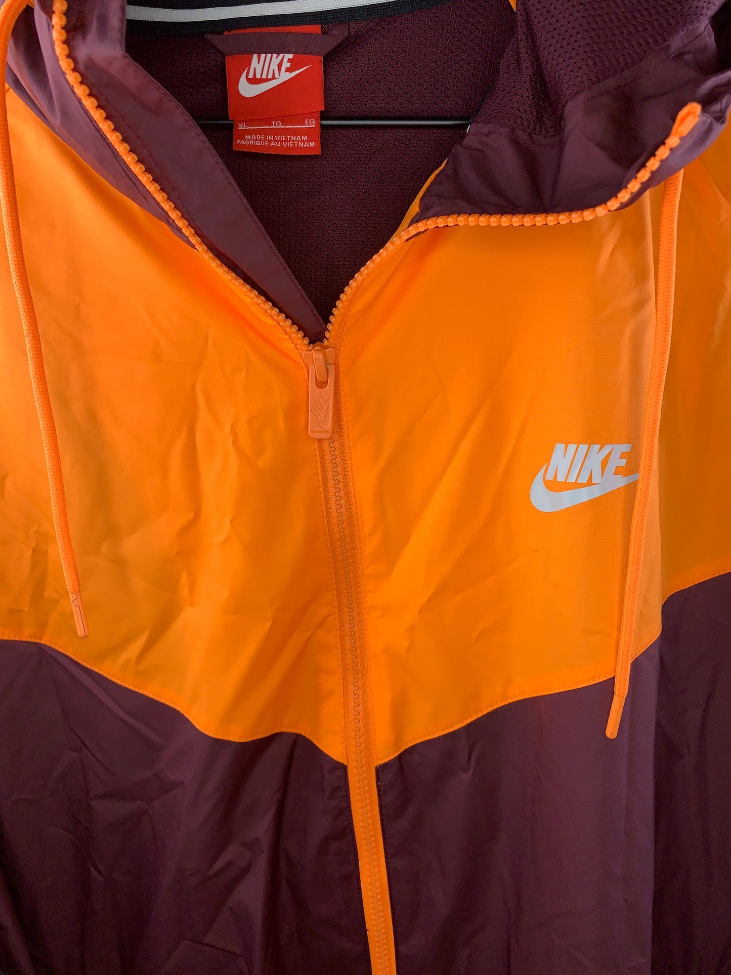 Nike Windbreaker (Orange)