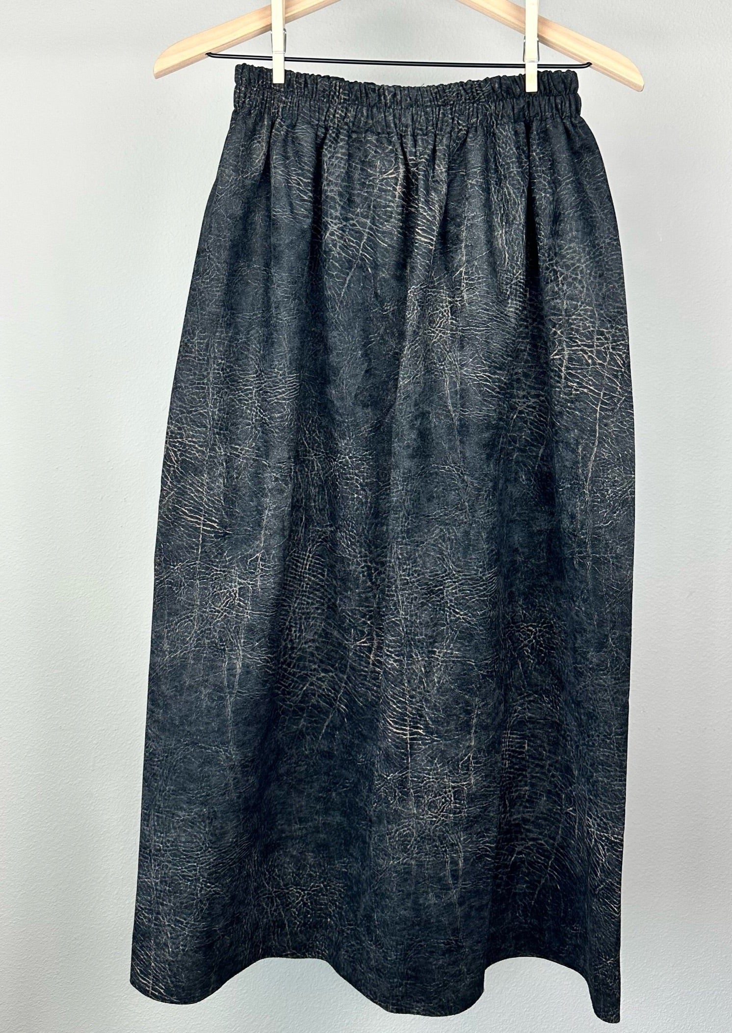 Black Concrete Skirt Set