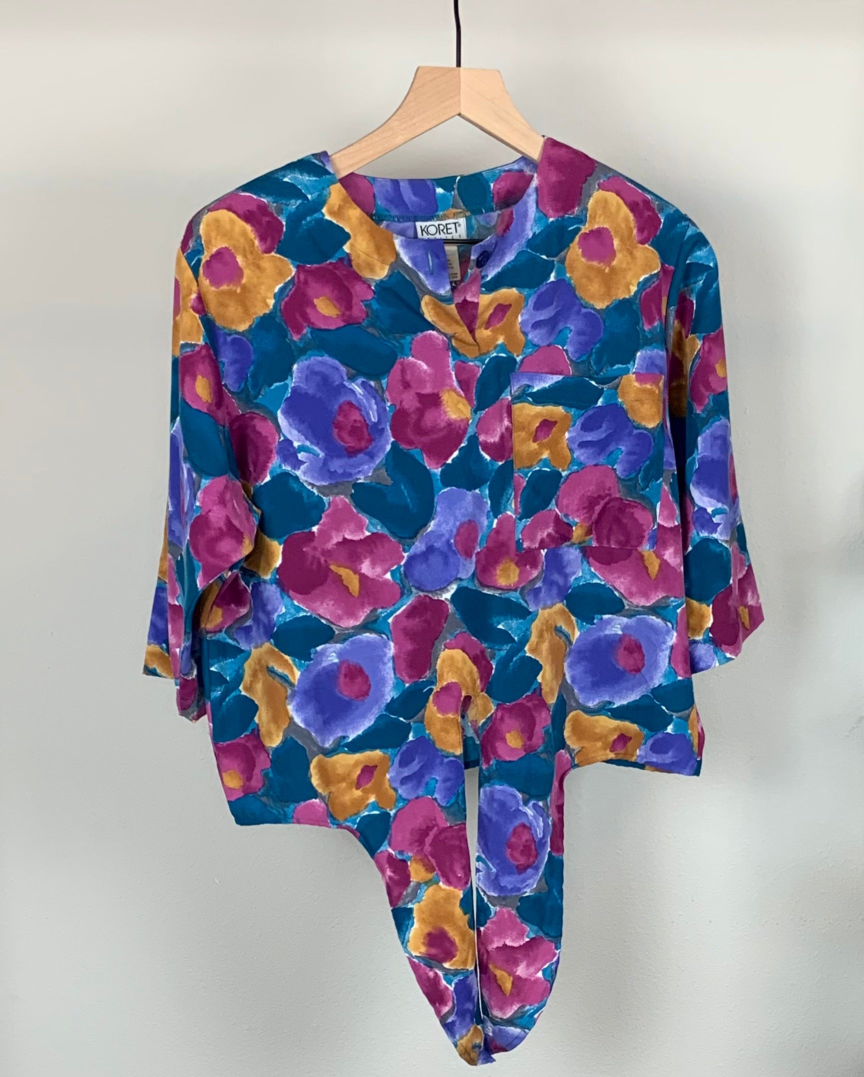 Floral Blue Box Tie-up by Koret