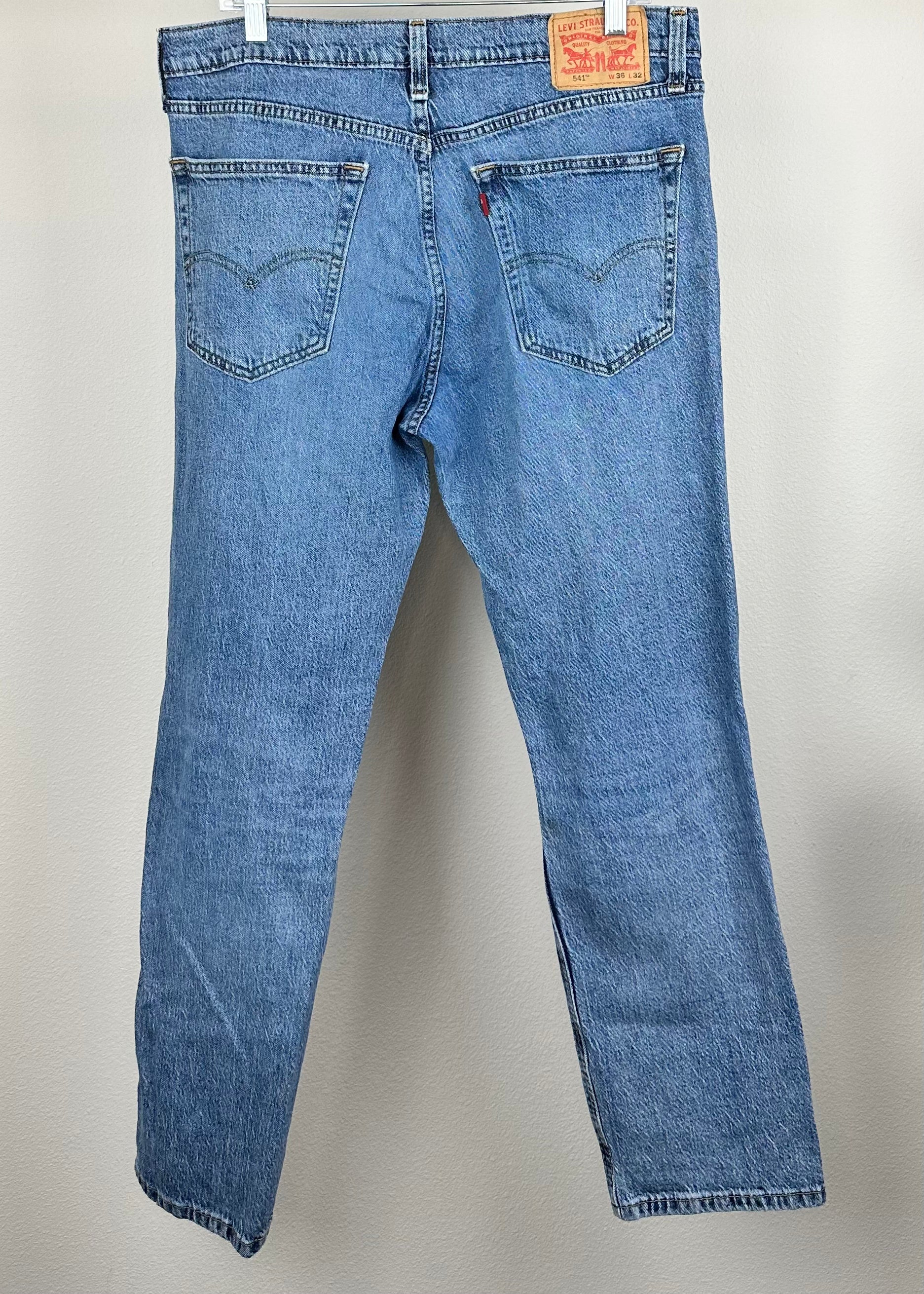 Distressed Camo Patch Levi Jeans