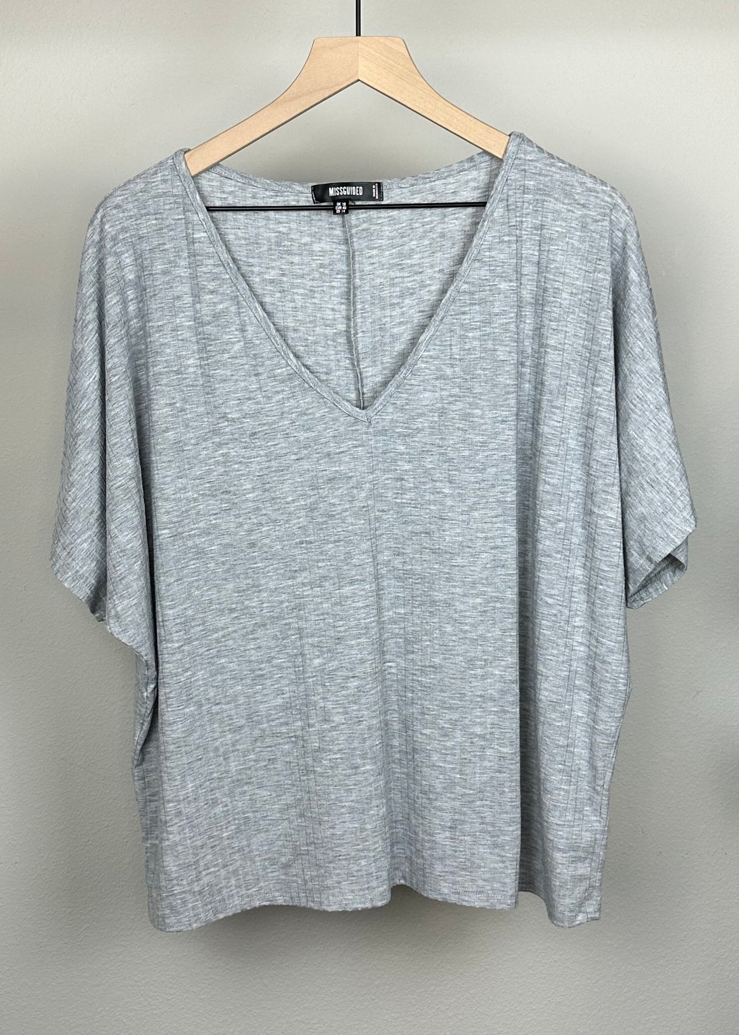 Lounging V-Neck Tee By Misguided